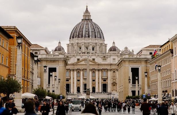 Small Group Vatican Museums & Sistine Chapel Guided Tour