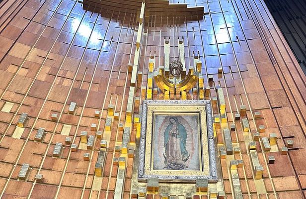 Private tour of the basilica of Guadalupe with Guadalupano museum