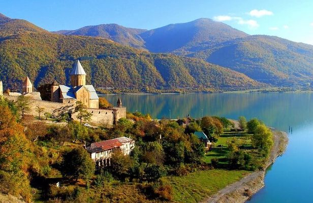 Gudauri and Kazbegi Mountains Tour from Tbilisi
