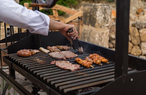 Treurer Mediterranean Barbecue Night