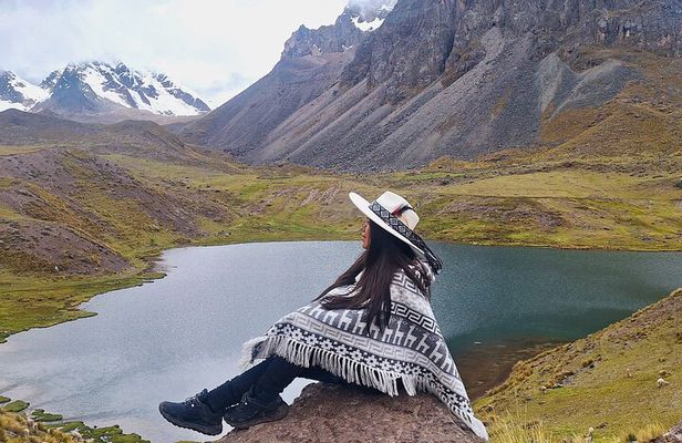 Full Day Tour to the 7 Lakes of Ausangate from Cusco