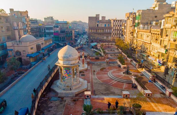 Discover Peshawar Full Day Guided Tour from Islamabad