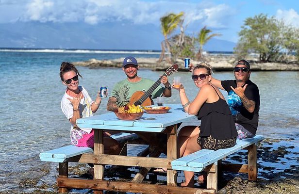 Discover the unspoilt sites of the lagoon DE Moorea