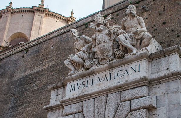 Vatican Museums & 48 hrs. Rome Hop on Hop Off Bus Experience