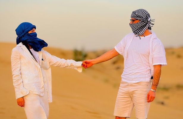 Desert Safari Dubai with Dune Bashing, BBQ Dinner & Entertainment