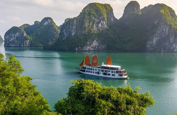 A Complete Vietnam Journey in Private Hanoi - Saigon in 10 Days