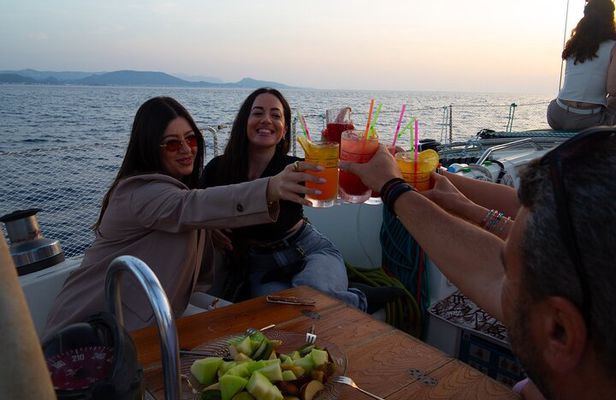 Rhodes Private Luxury Sunset Dinner Cruise Coctails Champagne