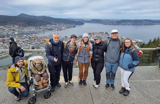 Small Group Hiking Tour on Mt. Fløyen With Funicular Ride