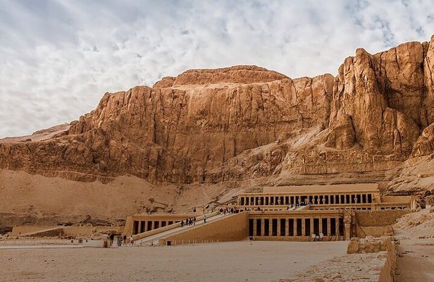Luxor Half day Valley Of The King and Hatshepsut and Memnon