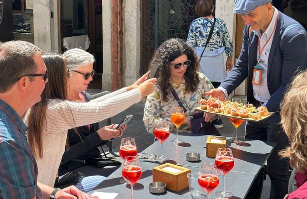 Flavors of Venice Rialto Street Food and Sightseeing Tour