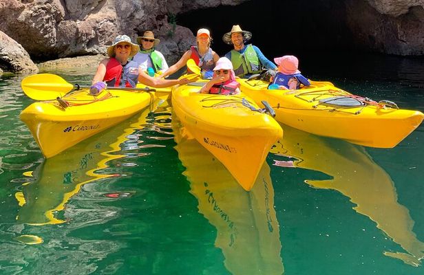 Emerald Cave Kayak Tour – A Touch of Paradise