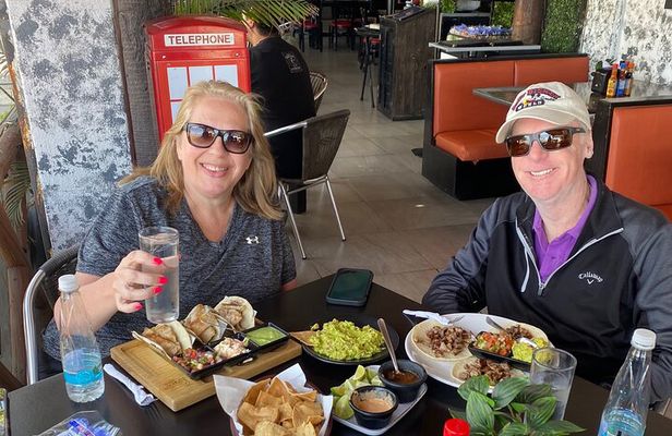 Cabo Food Tasting Experience with ARCH Boat Tour INCLUDED