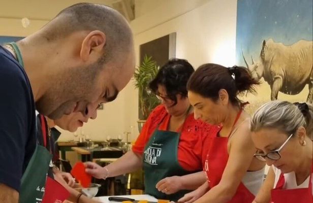 Sicilian cuisine with the Loredana chef and visit the bell tower