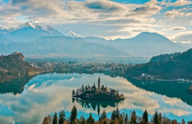 Ljubljana and Bled Lake - small group - day tour from Zagreb