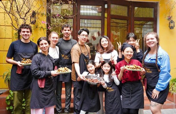 A Tray of Vietnam: taste each region with Hanoi Cooking Class