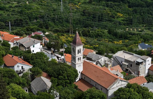 Green Line: Dalmatia For Nature Lovers with Sightseeing Bus