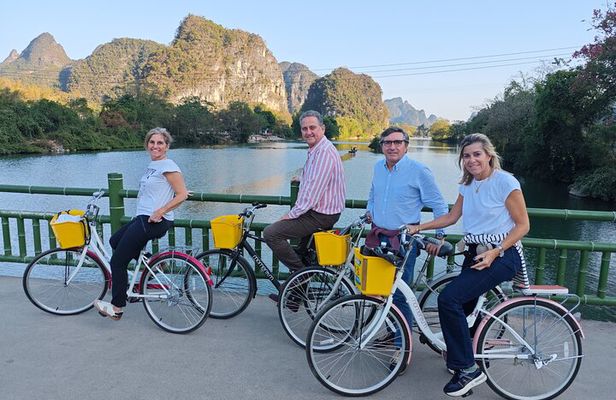 1-day Guilin classical LiRiver tour & Cycling in rural villege.