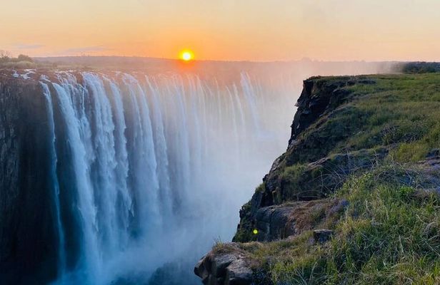 Zimbabwe and Zambia Guided Tour Of The Falls From Both Sides
