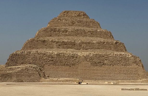 Sakkara Memphis and Dahshour Full Day Tour