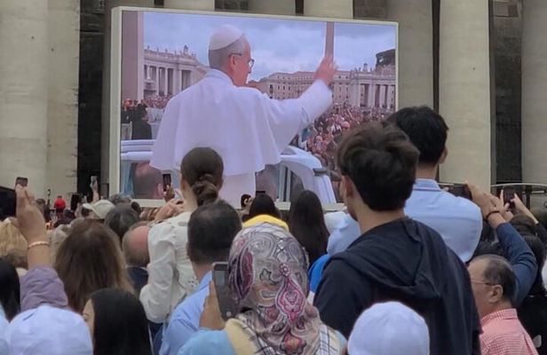 vatican :Papal Audience Guided tour & St. Peter’s