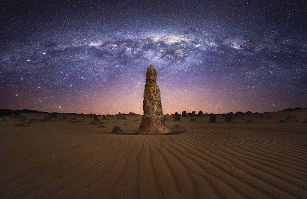 Pinnacles Desert Sunset and Stargazing Adventure Tour