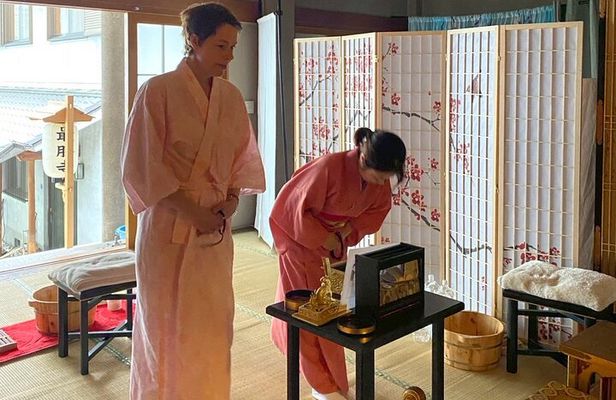 Osaka Temple Zen Meditation and Matcha Experience