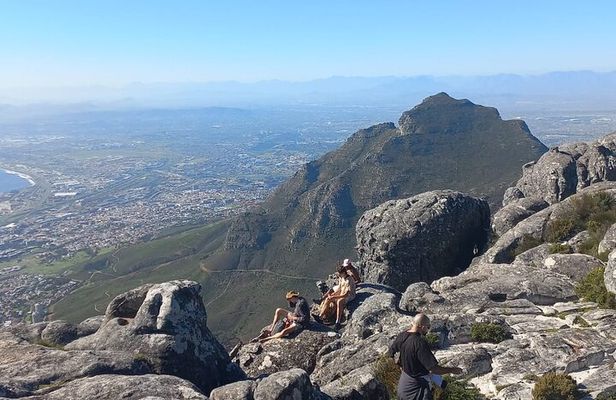 Table Mountain Tour with Cable Car Tickets and Transfers