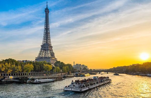 1 Hour Paris Evening Sightseeing Cruise with Illuminations Ticket