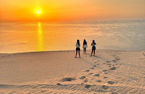 Camel Ride and Breakfast at Doha's Sunrise Desert Safari
