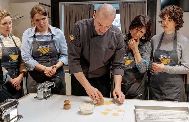 MaMa Florence Guided Market Tour and 4 Course-Pasta Cooking Class