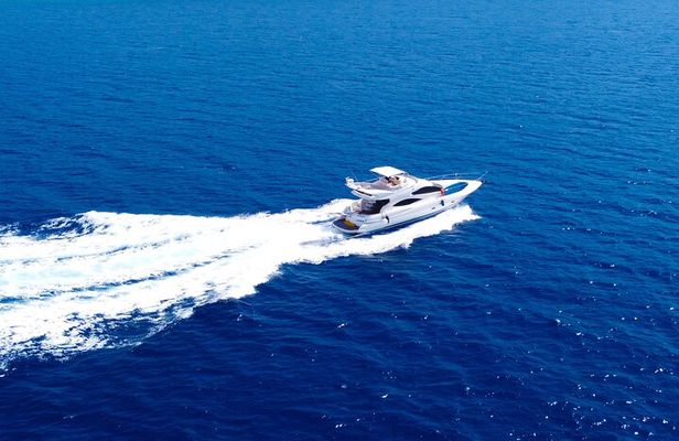 Private VIP Motoryacht Charter in Bodrum For 6 Hours With Lunch