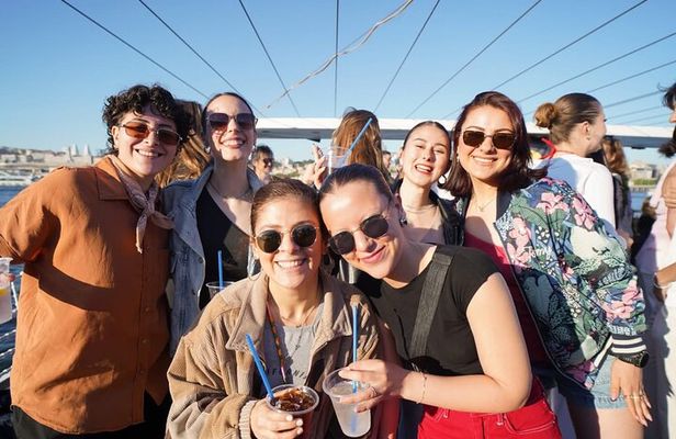 Bosphorus Boat Party and Party Crawl with Party Bus
