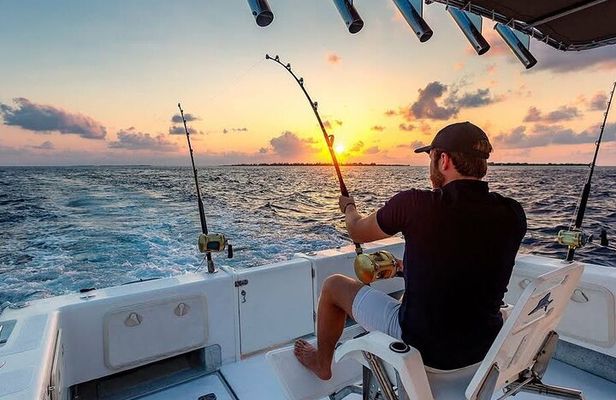Deep Sea Fishing Tour in Negombo