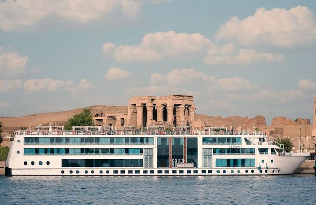  Luxor Temple Private 4-Day Transportation Tour Package