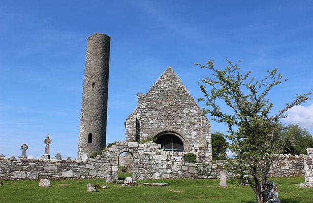 Inis Cealtra Tour eBike Ride and Boat Trip to Holy Island