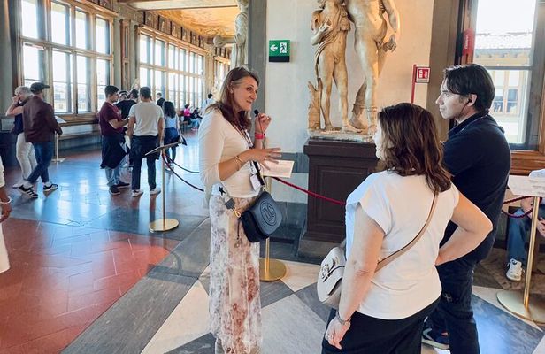 Florence Uffizi: Expert-Led Small Group Tour