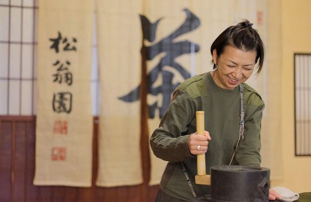 From Leaf to Matcha:Grind and Whisk in Historic Takayama