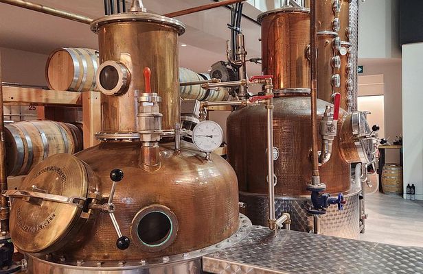 Kelowna Wine Cider Spirits Beer Tour