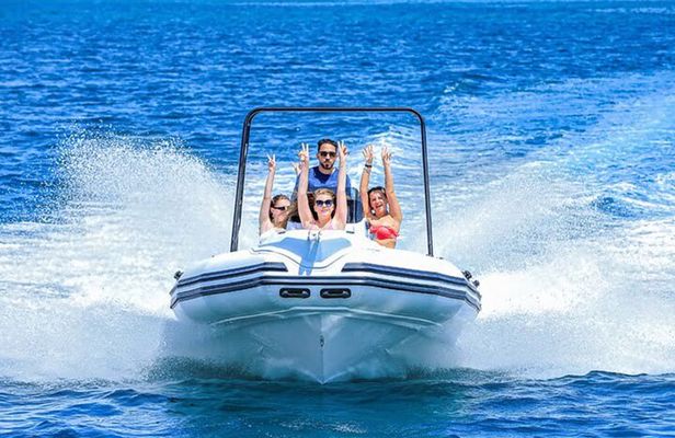 Luxury Private Speed Boat Hurghada Snorkeling and Dolphin House