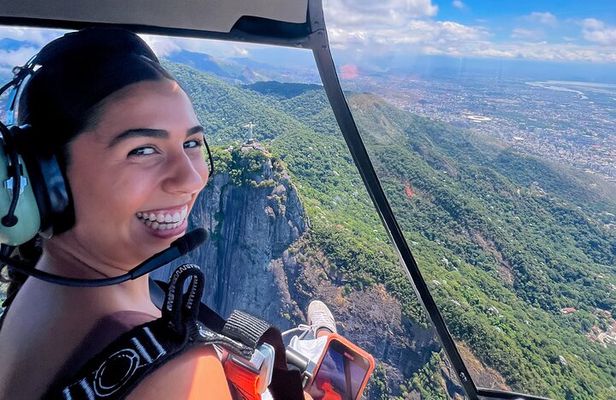 Rio de Janeiro: Helicopter Tour Without Doors at Christ the Redeemer
