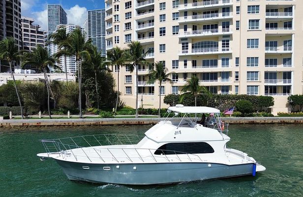 55ft 1 Hour FREE | Miami Yacht Rental | 3 to 6 Hours | 13 People