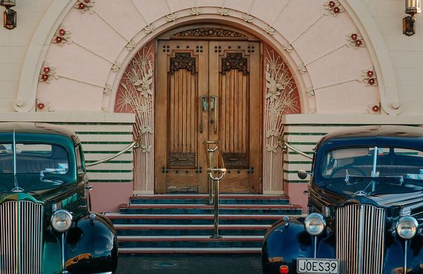 Napier Art Deco & Distillery Tour with Tastings