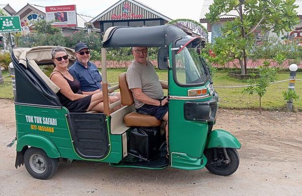 Guided Tuk Tuk Tour of Colombo 