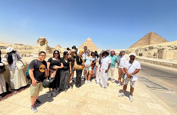 Free walking Giza Pyramids Half Day Group Tour