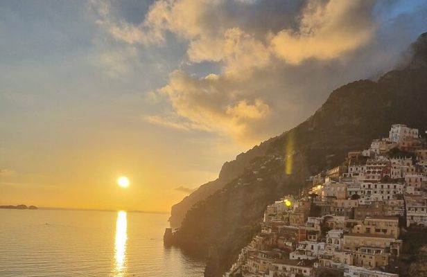 Amalfi Coast Small Group tour by Van From Sorrento up to 8 seats