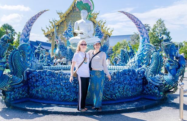 White, Black, Blue Temples & Golden Triangle Tour From Chiang Mai