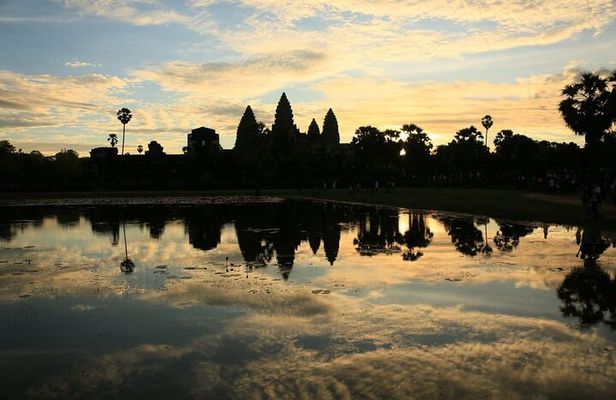 Siem Reap Full Day Angkor Wat with Apsara Dance Dinner