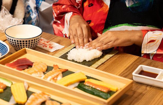 【Grand Opening】Popular Sushi Making Class in Asakusa