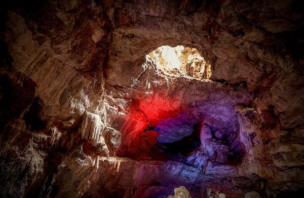 Vizag to Borra Caves and Thotlakonda Buddhist Complex Day Tour