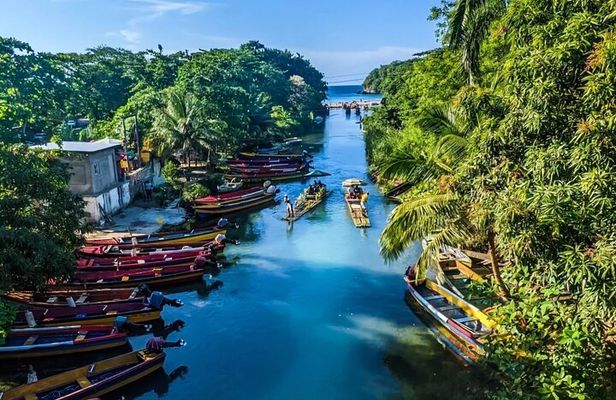 Blue Hole, River Tubing, and Horse Ride with Swim Ocho Rios